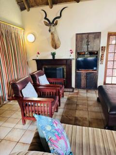 Mabalingwe Mistykie Lodge - Warmbaths - 2