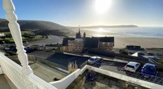 Spacious flat - fabulous sea views & walk to beach - Woolacombe - 2