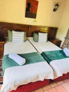 Mabalingwe Mistykie Lodge - Warmbaths - 4