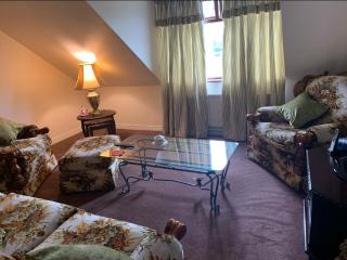 Sleepy Hollow Apartment - 2