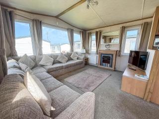 Lovely 6 Berth Caravan For Hire At Manor Park In Hunstanton Norfolk Ref 23044S - 1