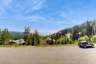 Crystal Runaway - Sandpoint - 9