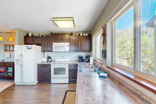 Crystal Runaway - Sandpoint - 3