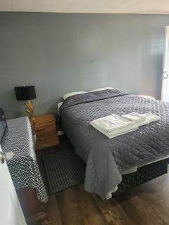 Bon-Voyage Motel - Whitby - 0