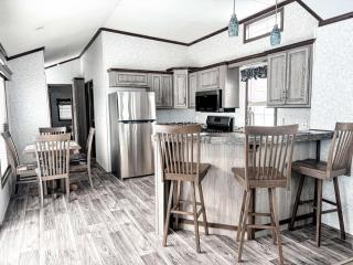 Bobcaygeon Shores - Kawartha Lakes - 5