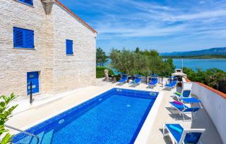 Beach Front Home In Klimno With Wifi - Klimno - 9