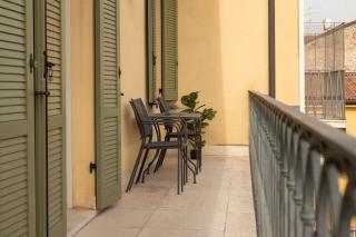 Cozy flat with large balcony few steps from Arena - 9