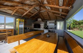 Awesome Home In Prgomet With Wifi - 4
