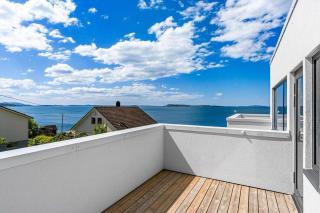 By the sea – boat, firepit & 750 Mbps Wi-Fi - Strand - 9