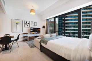 High-Floor Marina View - Balcony, Pool and Gym - 5