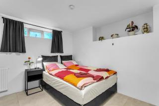 Reykjavík Downtown Apartment - Reikiavik - 5