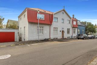 Reykjavík Downtown Apartment - Reikiavik - 9