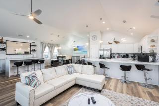 Nags Head Oceanfront Private Beach Access & Pool - Nags Head - 2
