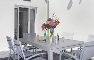 Lovely Home In Saint-Méloir-Des-Ondes - Saint-Méloir-des-Ondes - 1