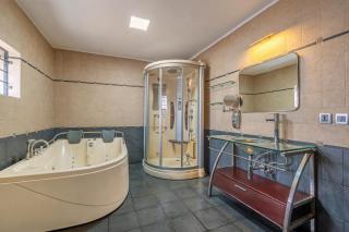 4 BHK Luxury Penthouse- Sliceinn Velvet, Wilson Garden, Bangalore - Bangalore - 9