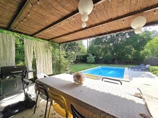 Belle villa au bord du canal - Piscine, jardin et bois -14 personnes - 6 chambres - 5 minutes de la gare - Terrasses et pergola - Parking gratuit - Montauban - 9