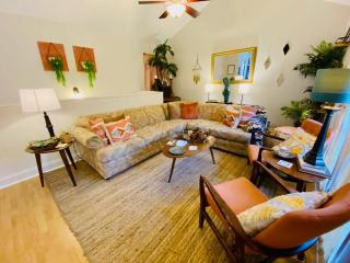 Sasquatch Lodges Family FGH Sleeps 36 - 5