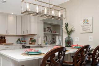 A Splash Of Water - Family-Friendly Retreat with Private Heated Pool and Lakefront View - Fort Myers - 1