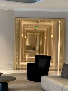Luxury Suite at Leela Residences, Bangalore - Jāmb - 5