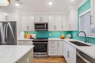 Crescent Royale Condominiums 105 - 7