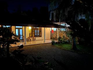 Dahara Holiday Banglow - Kombichankulama - 9