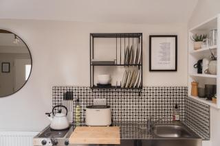 Ferry View Studio with Hot Tub and Parking - Bowness-on-Windermere - 6