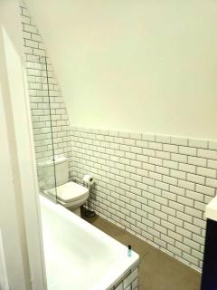 Urban Oasis Brixton Escape - 2
