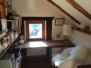 Cosy Wooden Home in the Swiss Alps - Cavagnago - 8