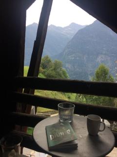 Cosy Wooden Home in the Swiss Alps - Cavagnago - 1