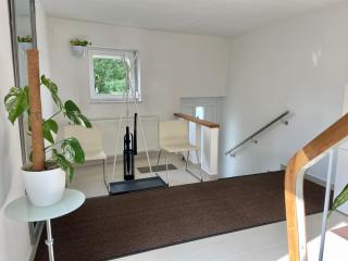 Moderne Oase mit Panorama-Blick - 1