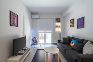 2BR Apt 5' From Lycabettus With Playroom-Arcade And 2 Bathrooms & Kitchens - Athen - 0