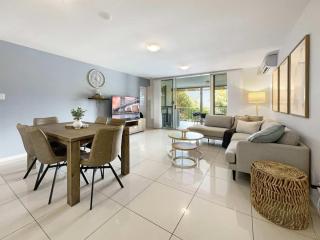 Bribie Sunset Vistas - Coastal Bliss Awaits - Bongaree - 2