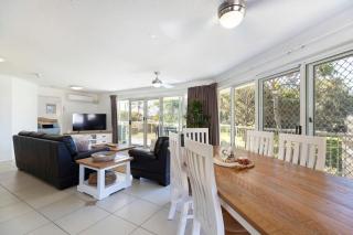 Surfside at Buddina with Direct Beach Access - Buddina - 4