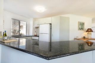 Surfside at Buddina with Direct Beach Access - Buddina - 2