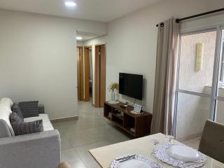 Apto 2 Q com ar e churrasqueira - Campo Grande - 2
