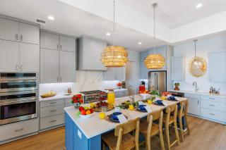 The 563 Villa with Concierge Services - Kingsland - 1
