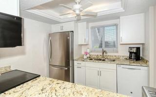 Crescent Royale Condominiums 412 - 6