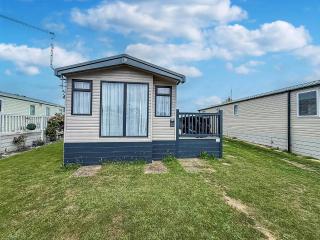 Stunning Caravan With Side Decking Just A Short Walk To Hembsy Beach Ref 00069Ba - Hemsby - 3