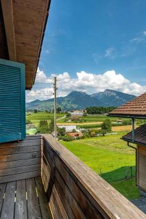 Chalet In The Countryside Kitchen Parking Lot - Spiez - 0