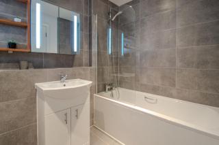 modern 2 bedroom @ Nine Elms Station A - Londra - 8