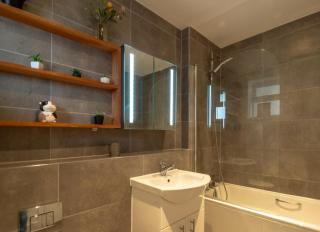 modern 2 bedroom @ Nine Elms Station A - Londra - 4