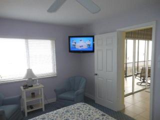 Crescent Royale Condominiums 7C - 1