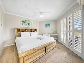 Relaxing Ocean Views Beachside at Buddina - Buddina - 9