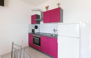 1 Bedroom Beautiful Apartment In Omis - Omiš - 7