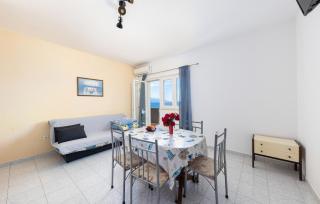1 Bedroom Beautiful Apartment In Omis - 1