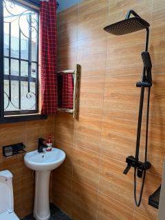Baraka Home - - 8