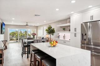 Crescent Royale Condominiums 2E - 0