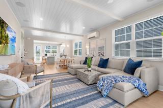 NEW! Manatee Dreams, Pool & Boat Slip, Min to AMI! - 3