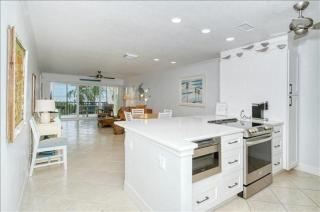 Crescent Royale 4E - Siesta Key - 3