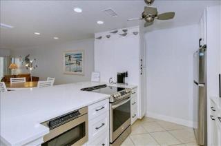 Crescent Royale 4E - Siesta Key - 4